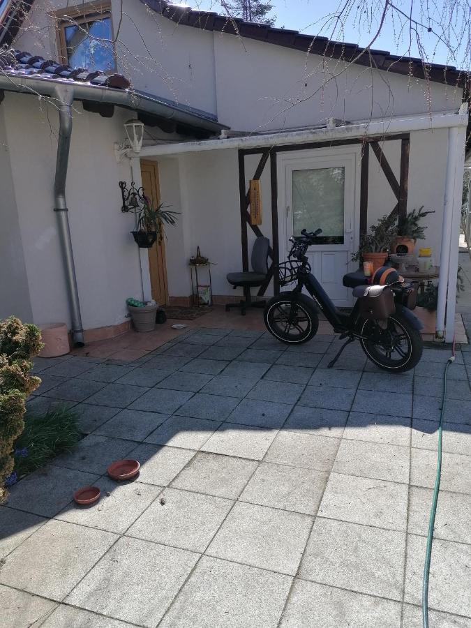 Ferienwohnung Kleines Haus im Oderbruch Neutrebbin Exterior foto