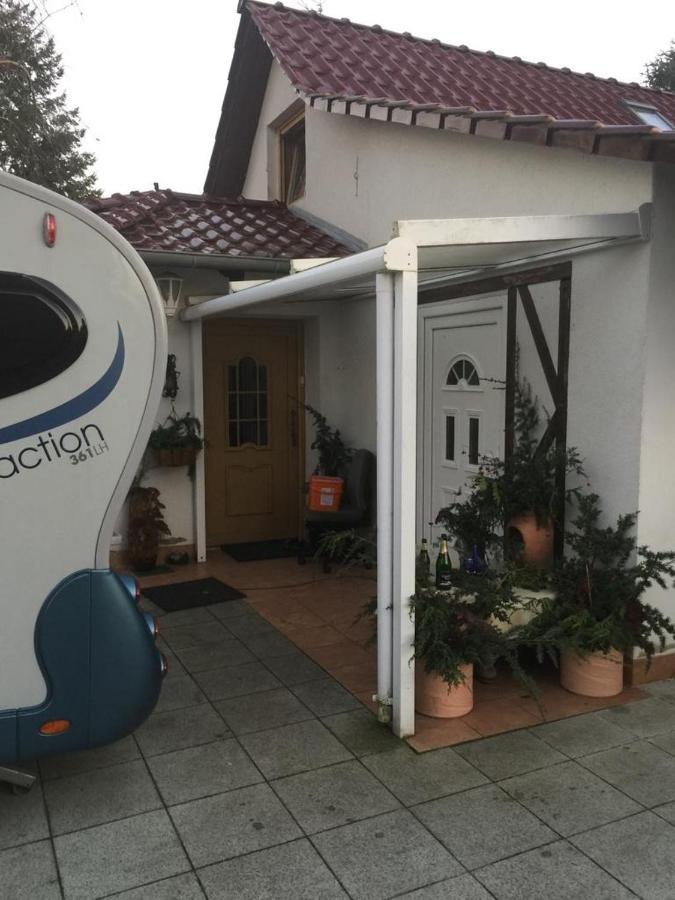 Ferienwohnung Kleines Haus im Oderbruch Neutrebbin Exterior foto