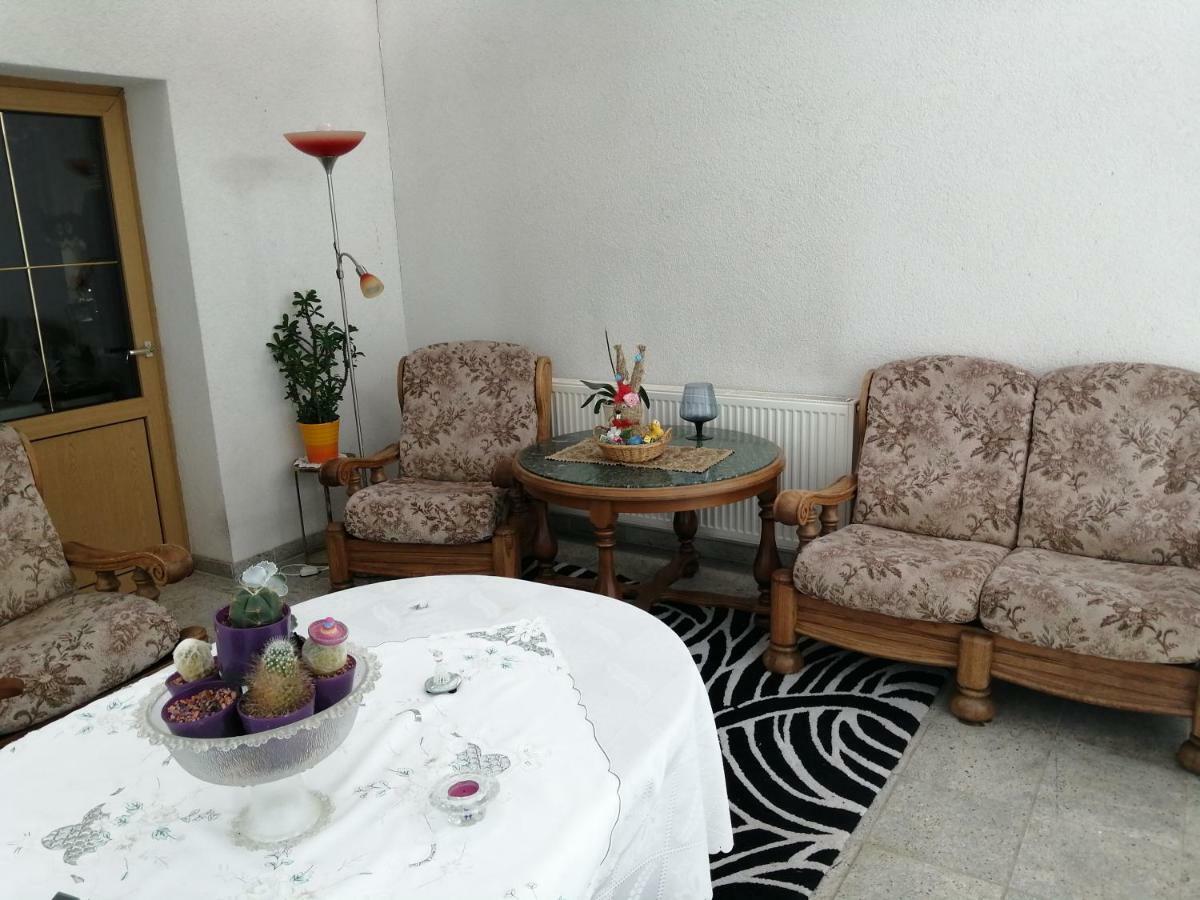 Ferienwohnung Kleines Haus im Oderbruch Neutrebbin Exterior foto