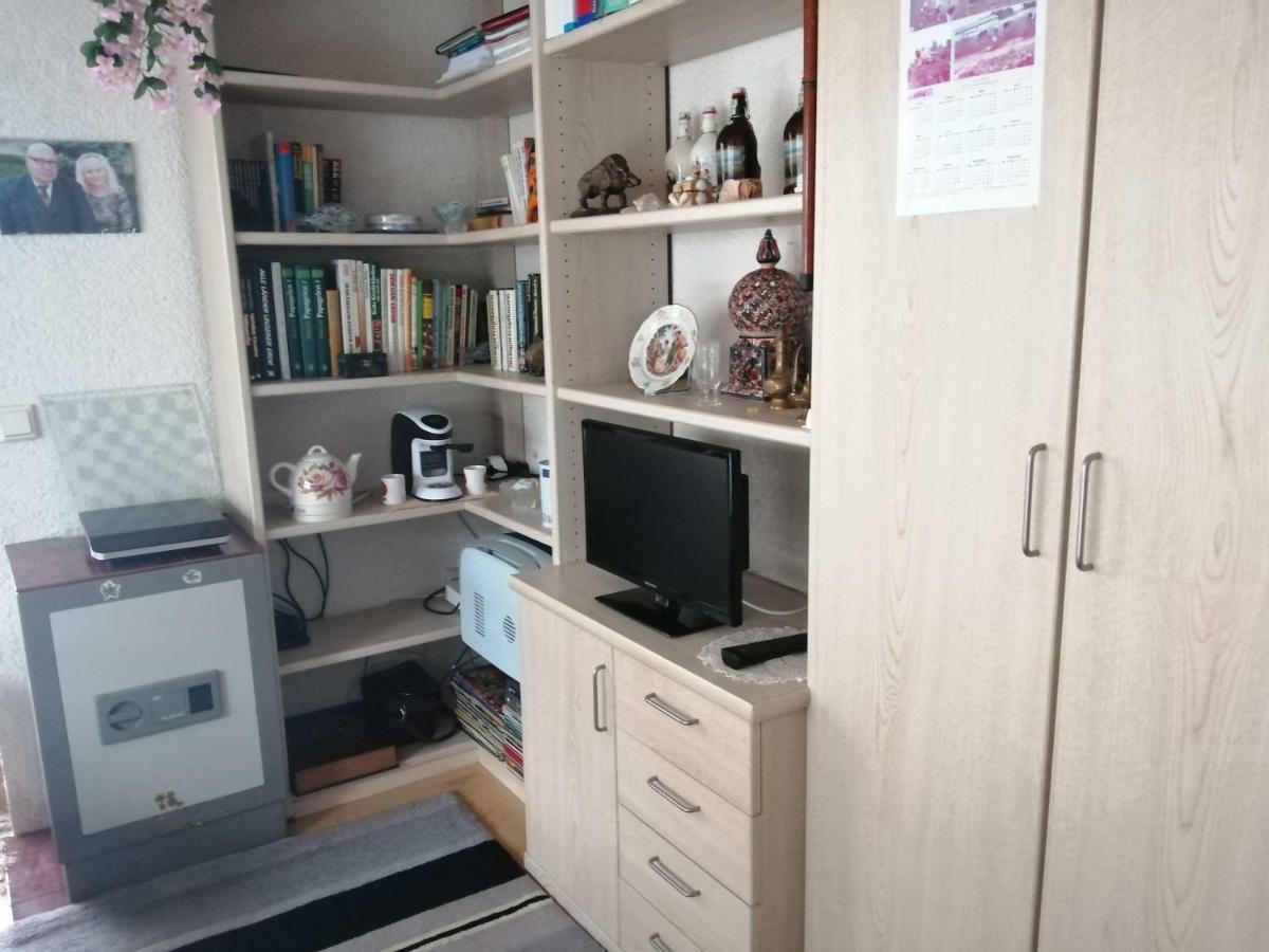 Ferienwohnung Kleines Haus im Oderbruch Neutrebbin Exterior foto